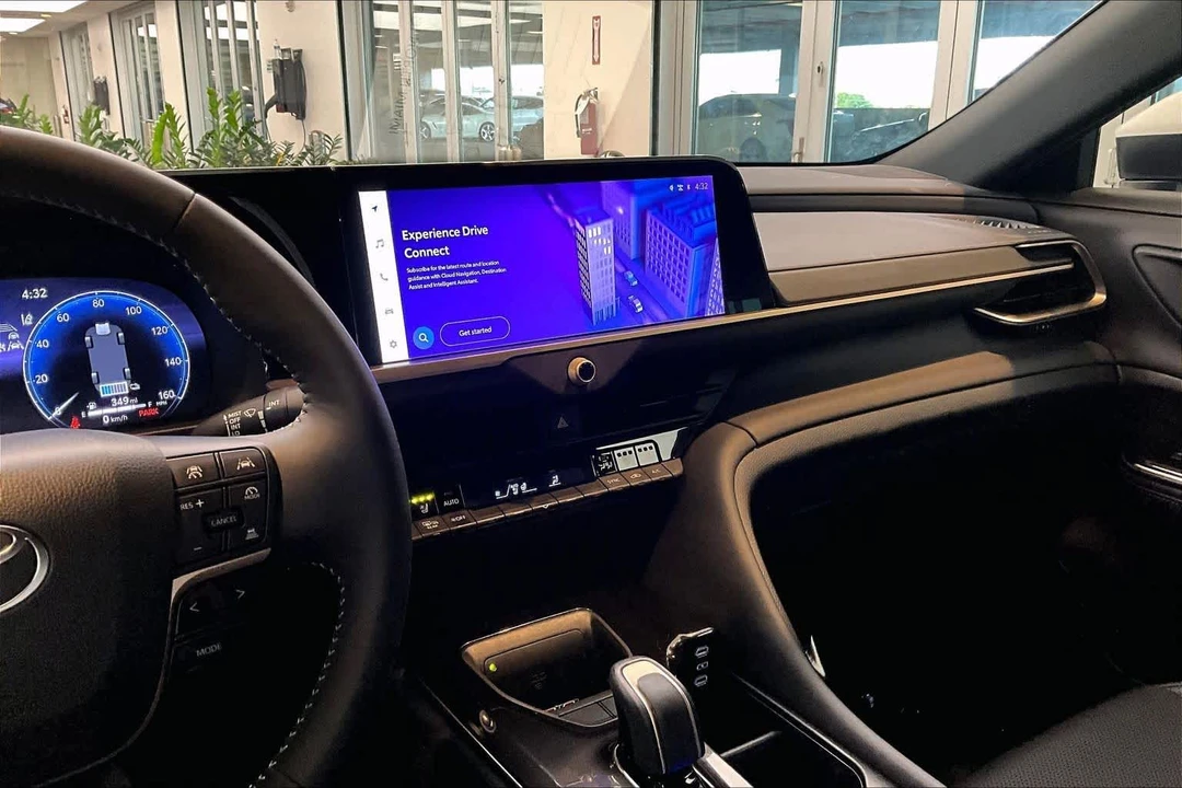 2025 Toyota Crown 16th Gen - Image 7 of 12