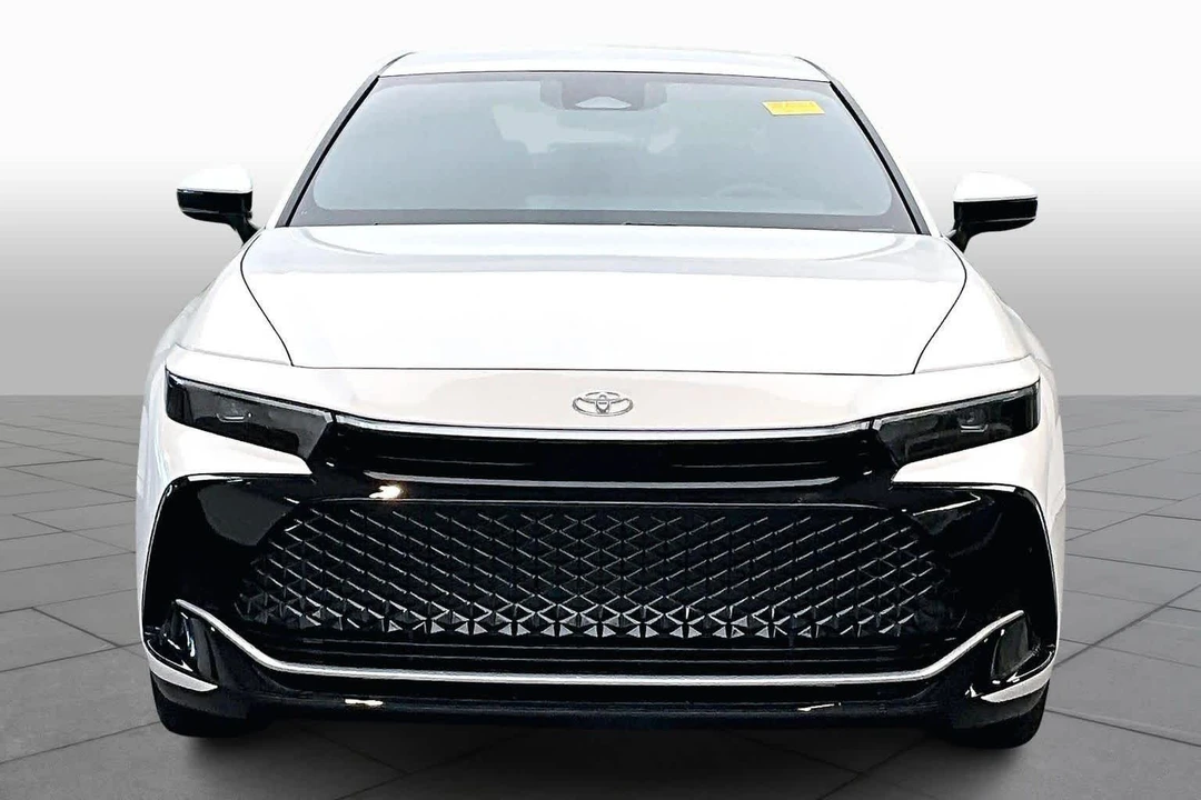 2025 Toyota Crown 16th Gen - Image 4 of 12