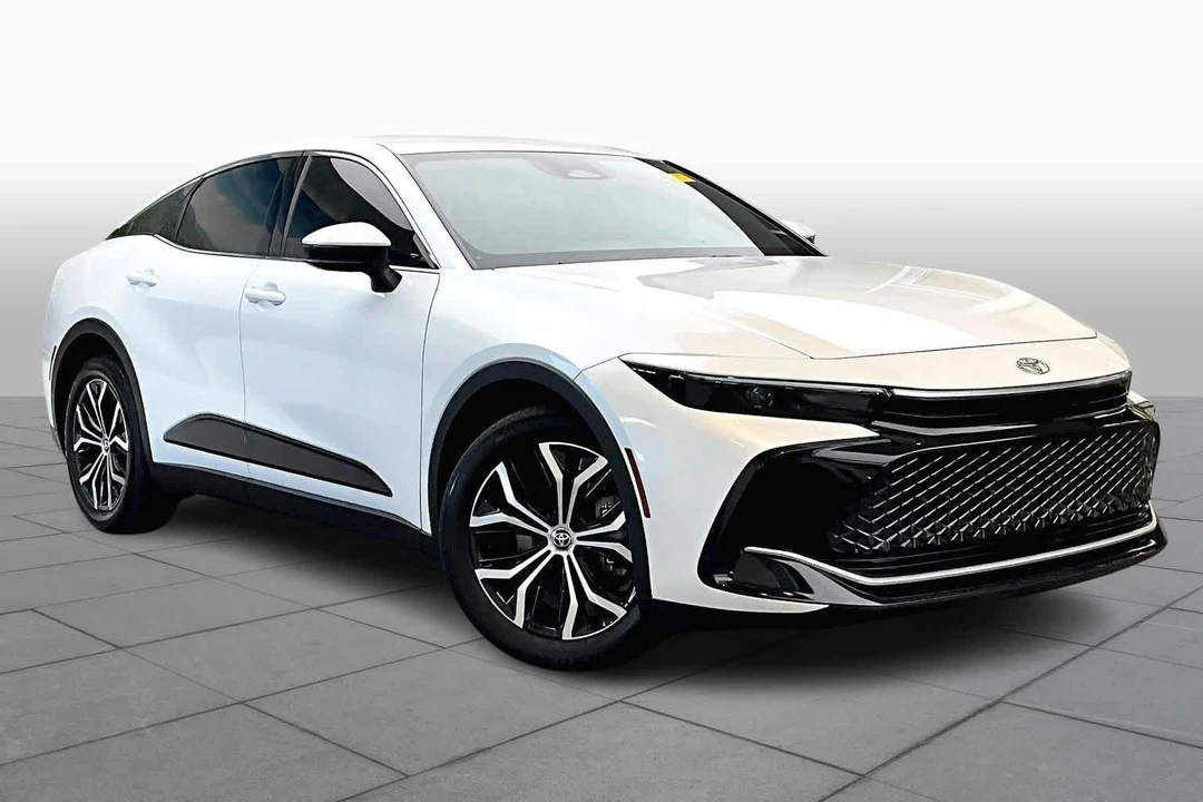 2025 Toyota Crown 16th Gen - Image 3 of 12