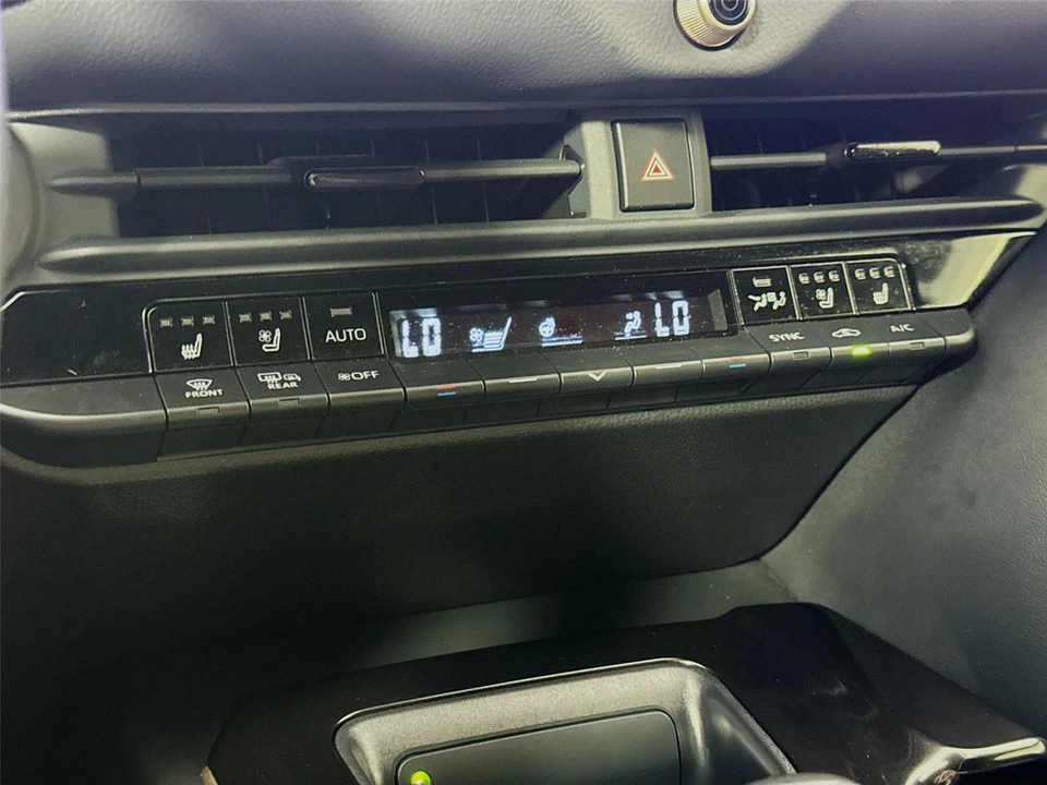 2025 Toyota Crown 16th Gen - Image 17 of 31