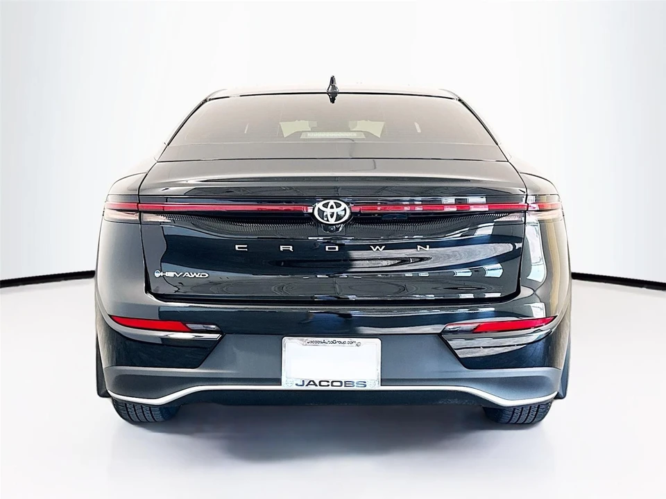 2025 Toyota Crown 16th Gen - Image 28 of 31