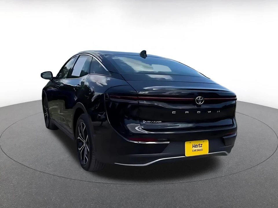 2025 Toyota Crown 16th Gen - Image 3 of 31