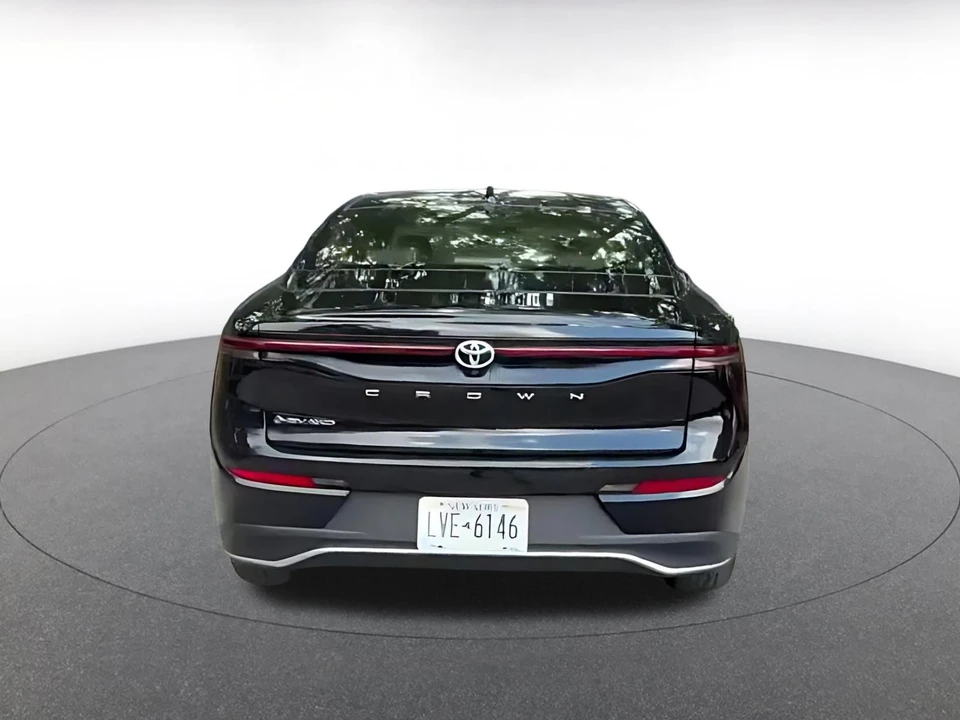 2025 Toyota Crown 16th Gen - Image 9 of 31