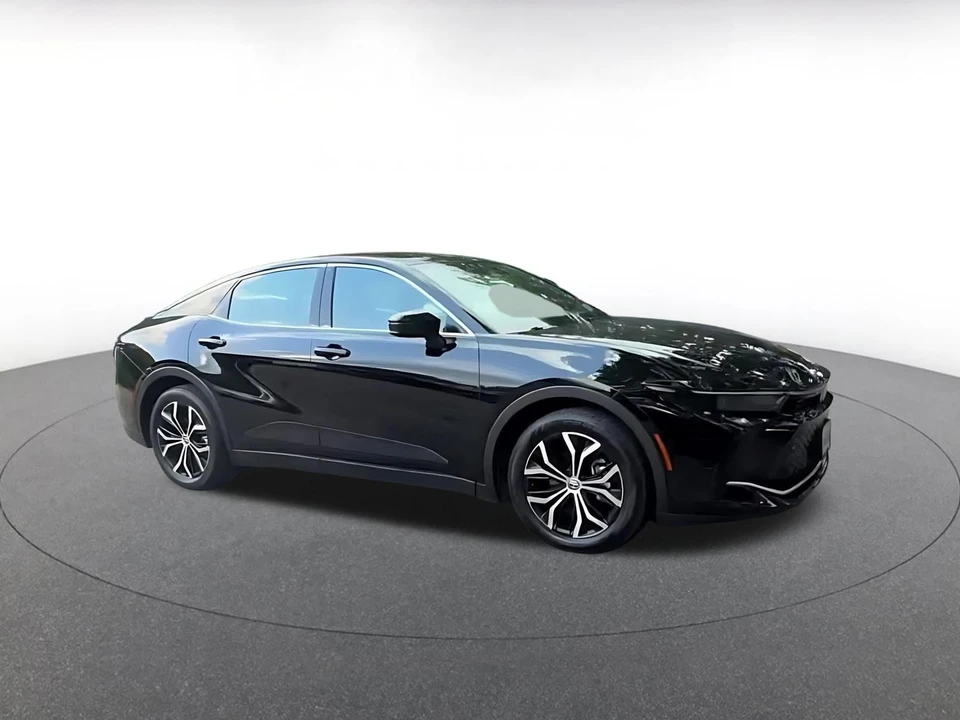 2025 Toyota Crown 16th Gen - Image 2 of 31