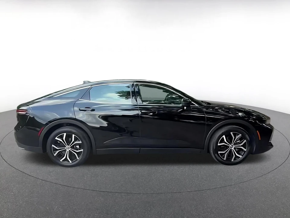 2025 Toyota Crown 16th Gen - Image 17 of 31