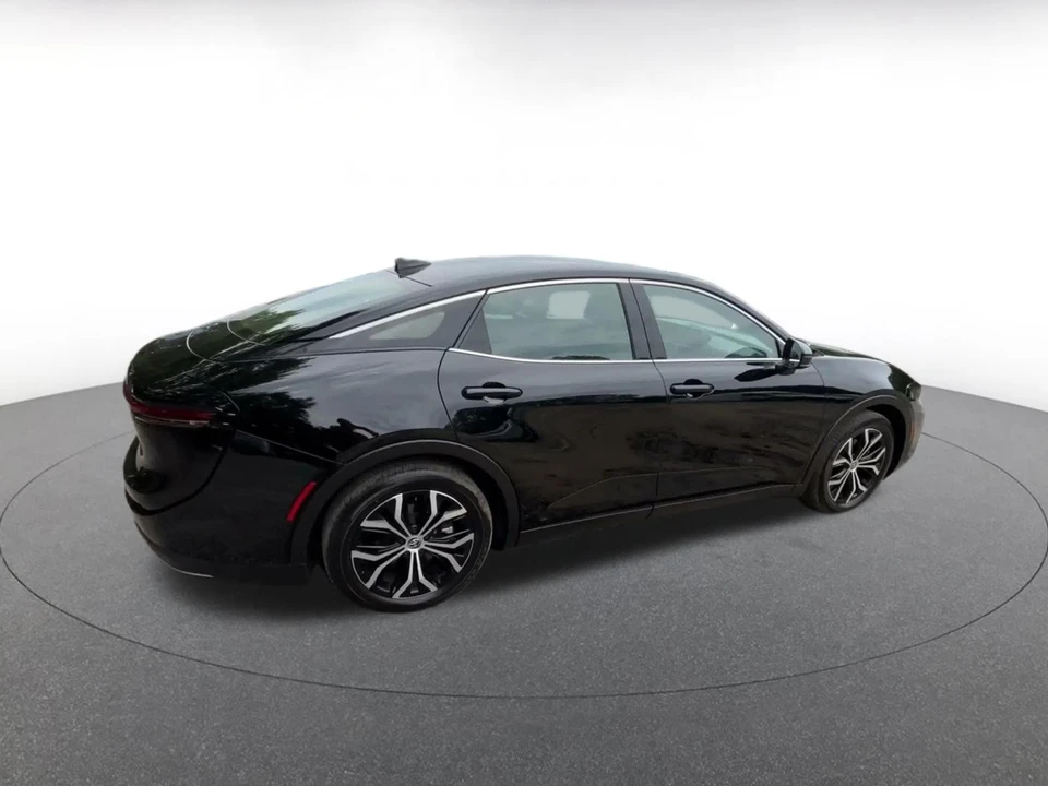 2025 Toyota Crown 16th Gen - Image 17 of 31