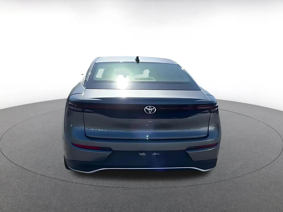 2025 Toyota Crown 16th Gen - Image 6 of 31