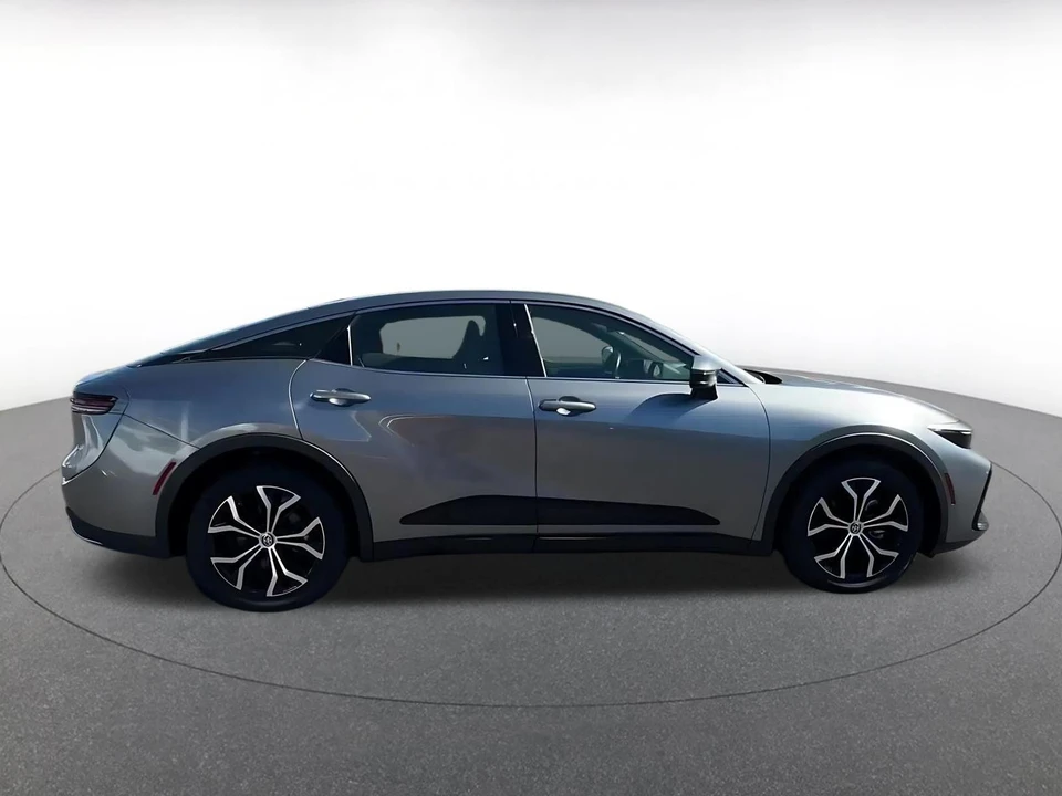2025 Toyota Crown 16th Gen - Image 13 of 31
