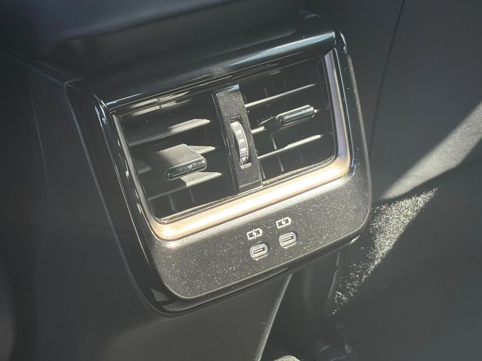 2025 Toyota Crown 16th Gen - Image 23 of 31