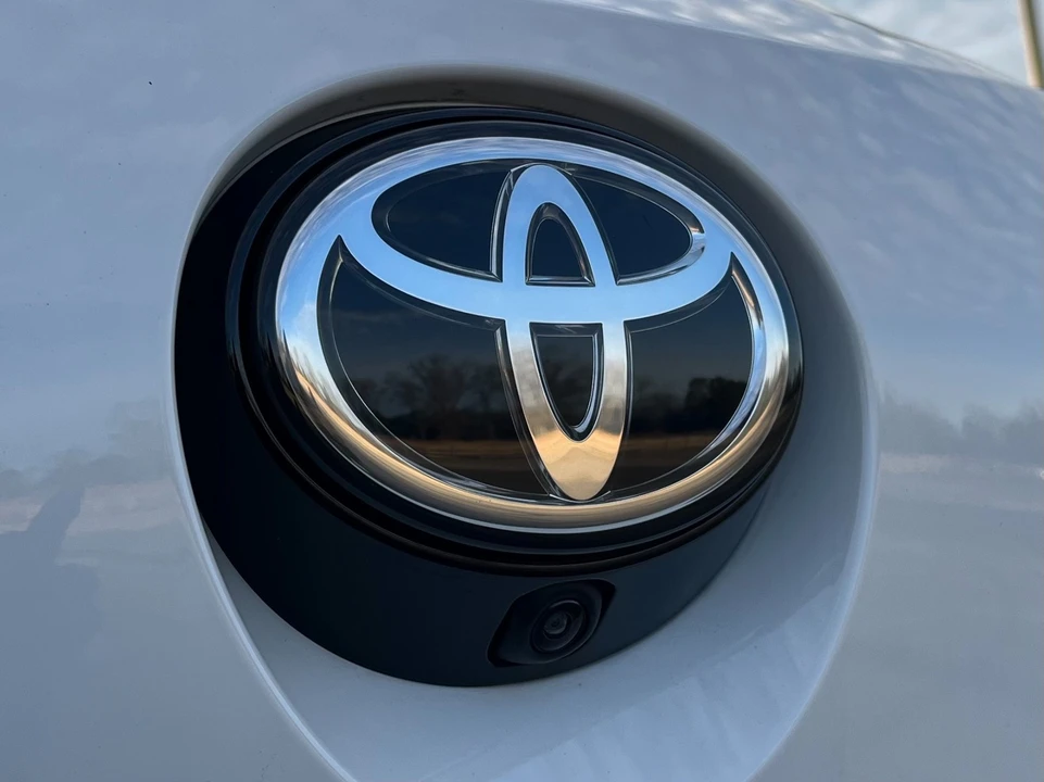 2025 Toyota GR Corolla 12th Gen - Image 18 of 21