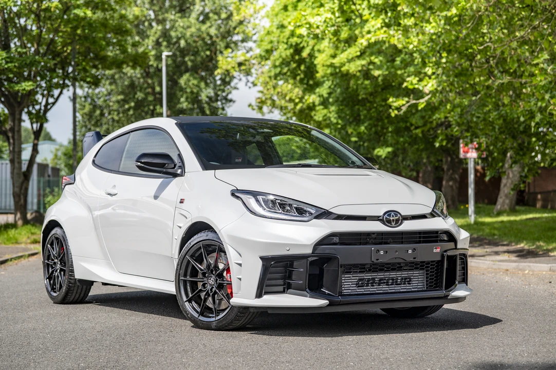 2025 Toyota Yaris - Image 4 of 31