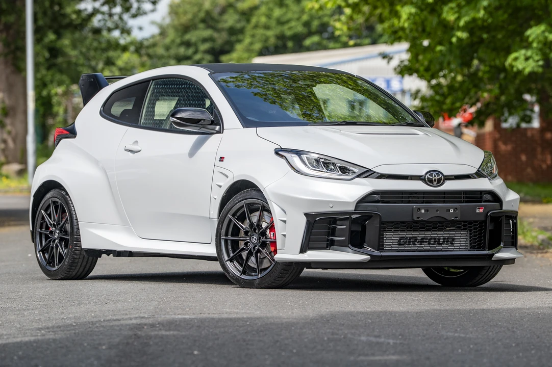 2025 Toyota Yaris - Image 18 of 31