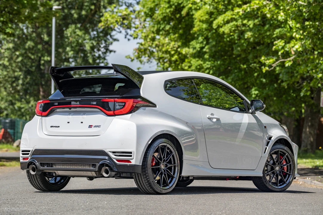 2025 Toyota Yaris - Image 6 of 31