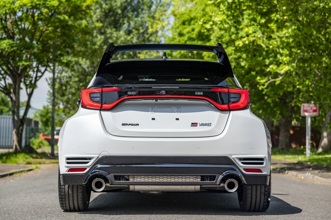2025 Toyota Yaris - Image 7 of 31