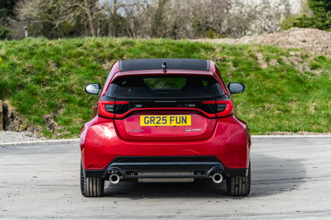 2025 Toyota Yaris - Image 6 of 31