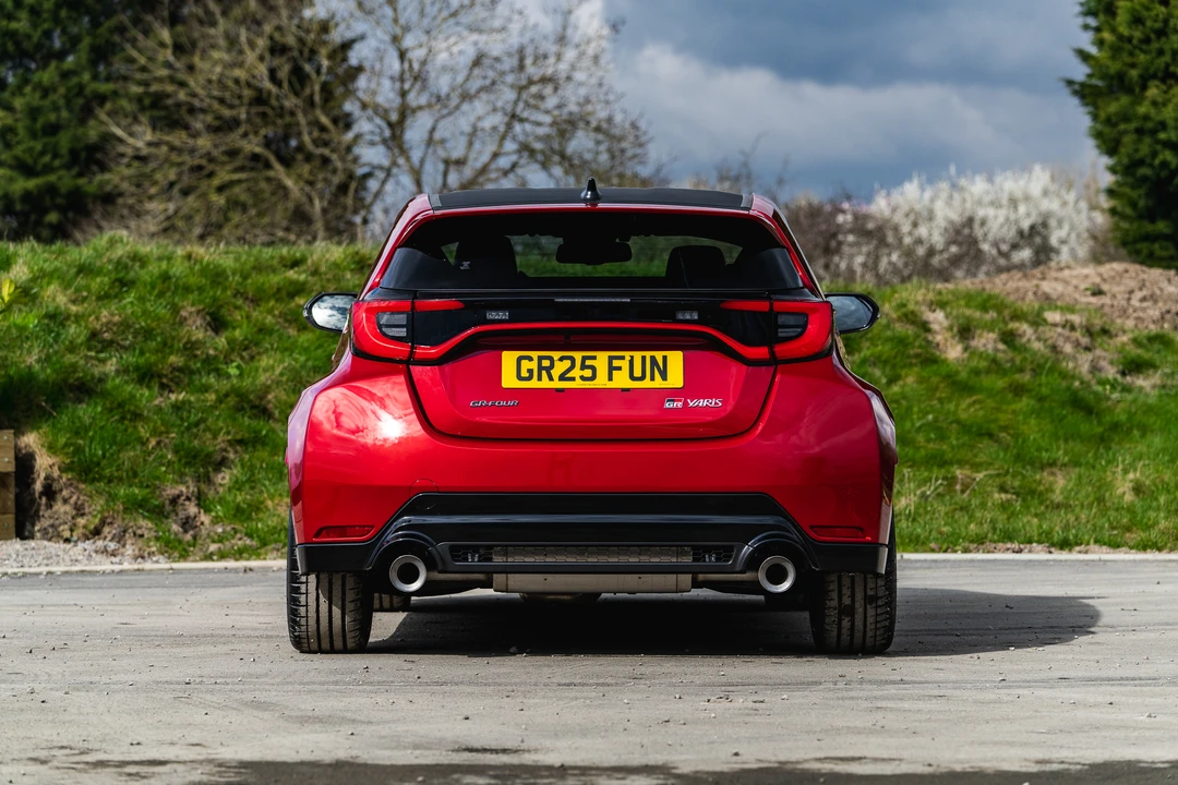 2025 Toyota Yaris - Image 14 of 31