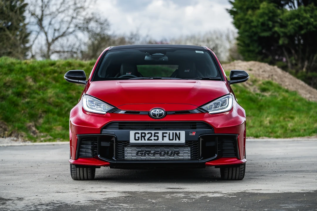 2025 Toyota Yaris - Image 10 of 31
