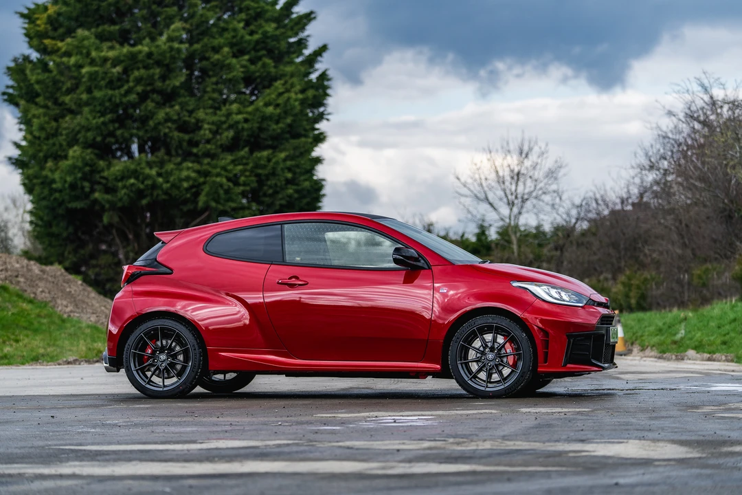 2025 Toyota Yaris - Image 4 of 31