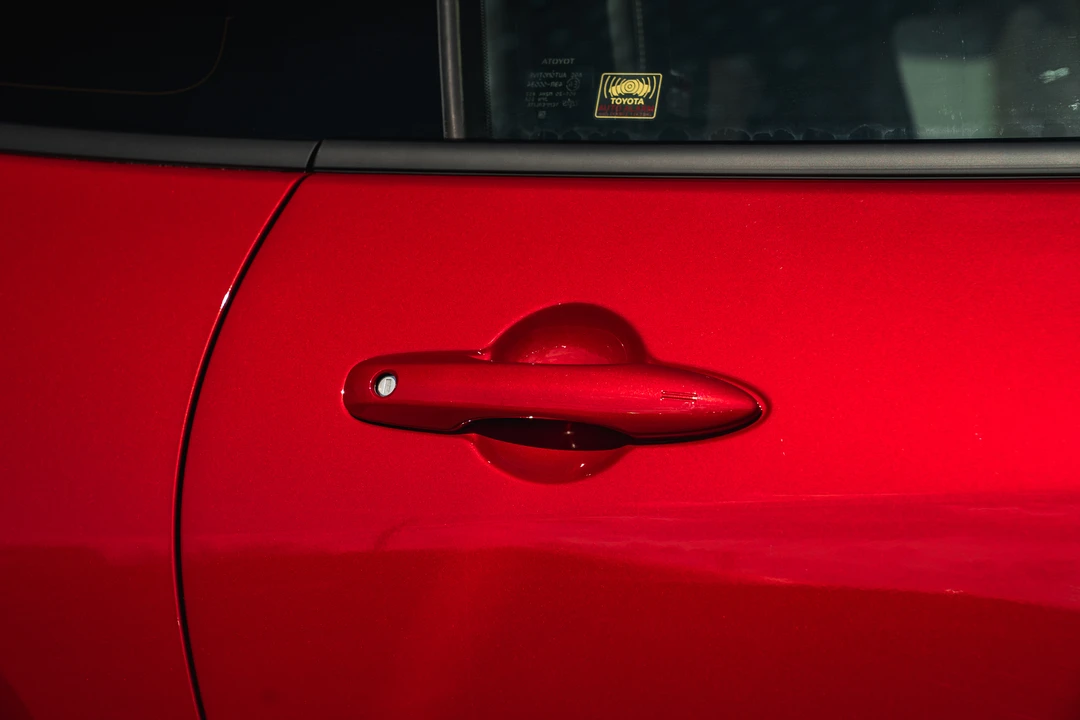 2025 Toyota Yaris - Image 20 of 31