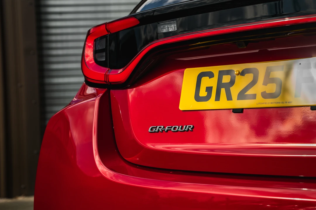 2025 Toyota Yaris - Image 28 of 31