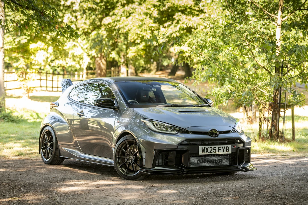 2025 Toyota Yaris - Image 9 of 31