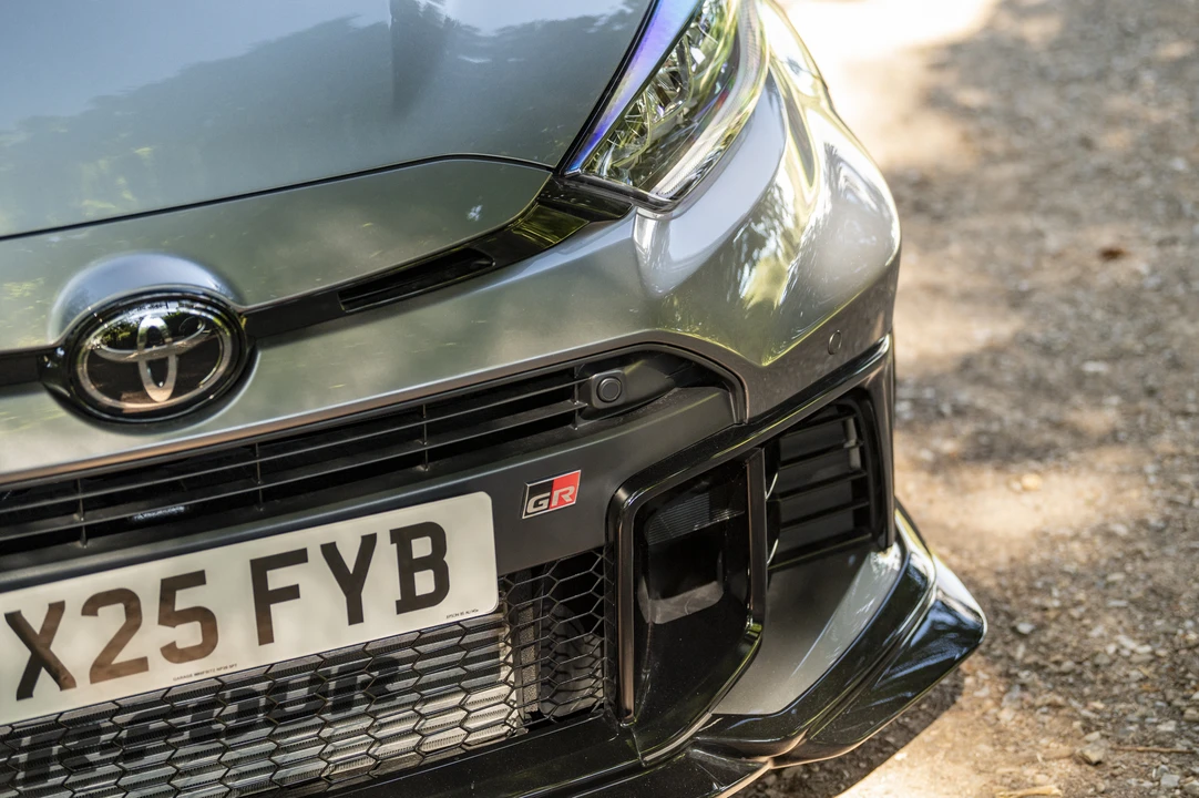 2025 Toyota Yaris - Image 20 of 31