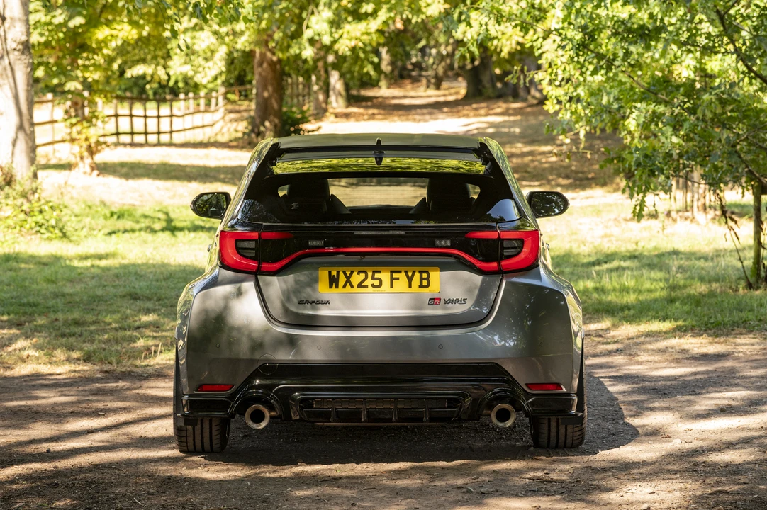 2025 Toyota Yaris - Image 14 of 31