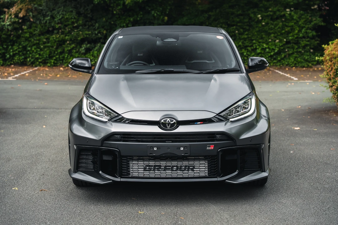 2025 Toyota Yaris - Image 10 of 31