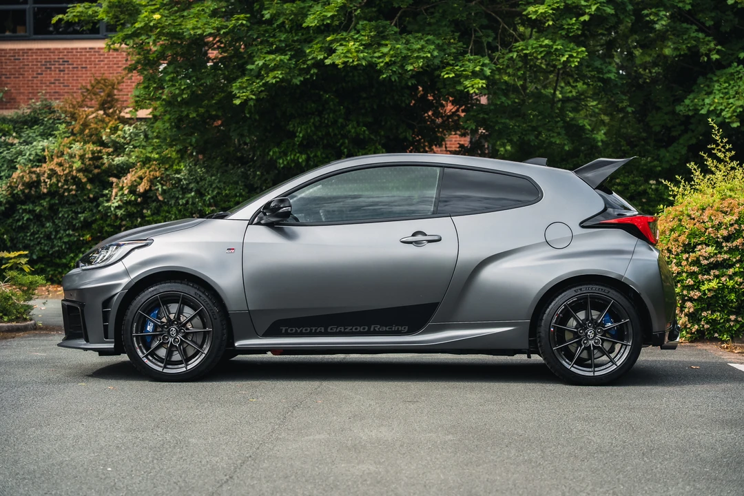 2025 Toyota Yaris - Image 8 of 31