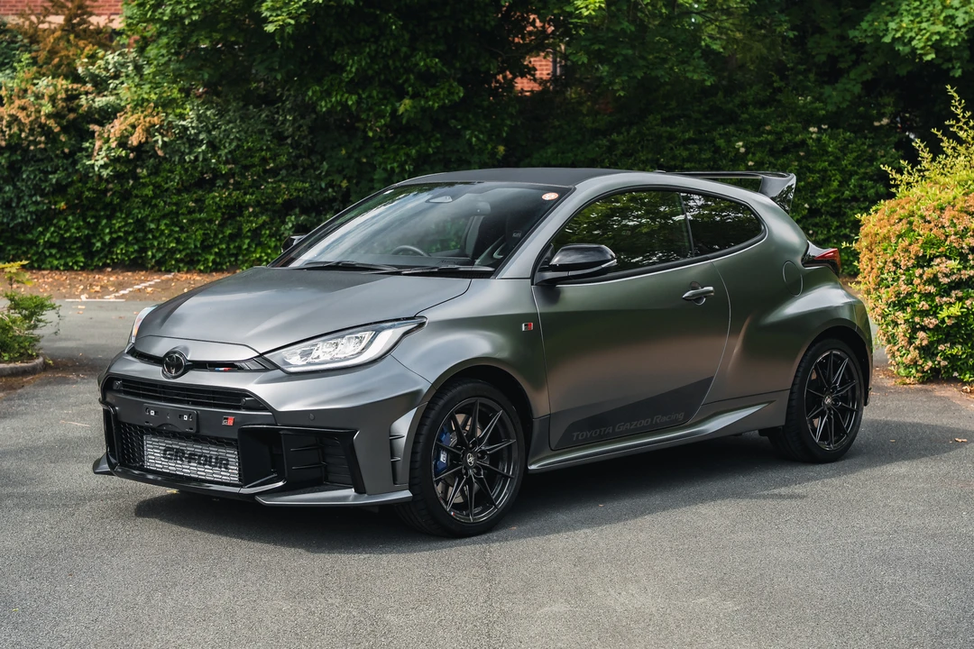 2025 Toyota Yaris - Image 9 of 31