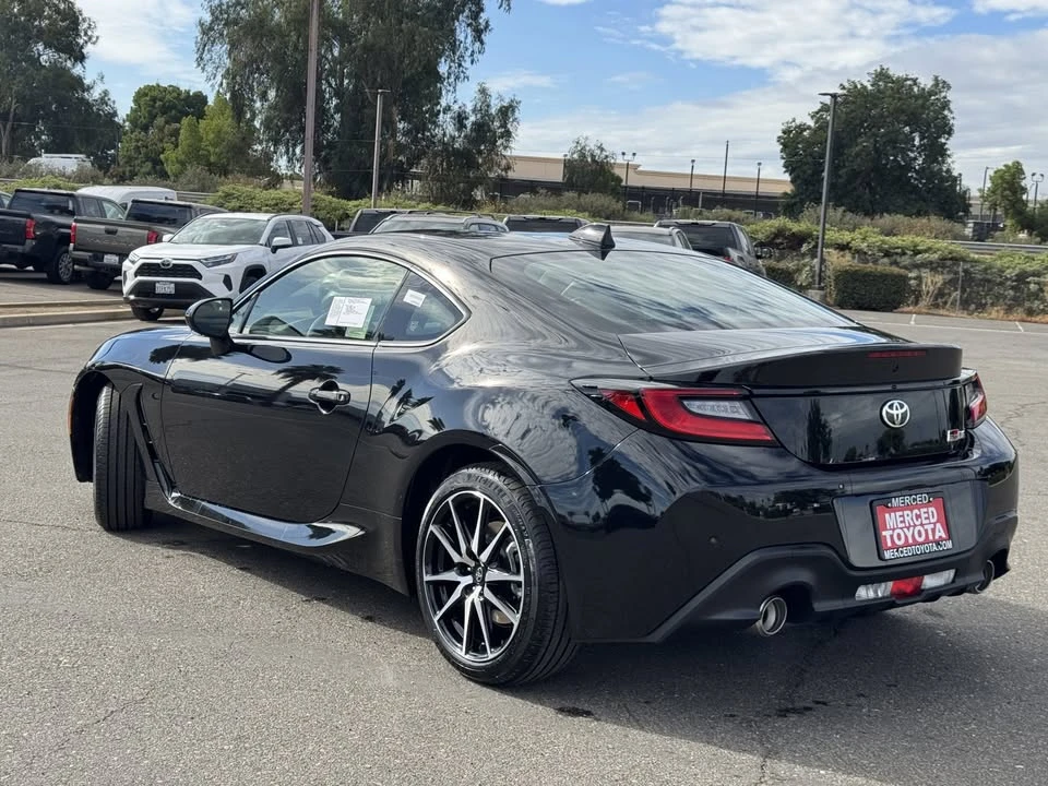 2025 Toyota GR86 2nd Gen - Image 3 of 19