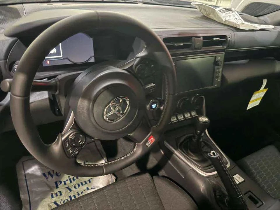 2025 Toyota GR86 2nd Gen - Image 3 of 8