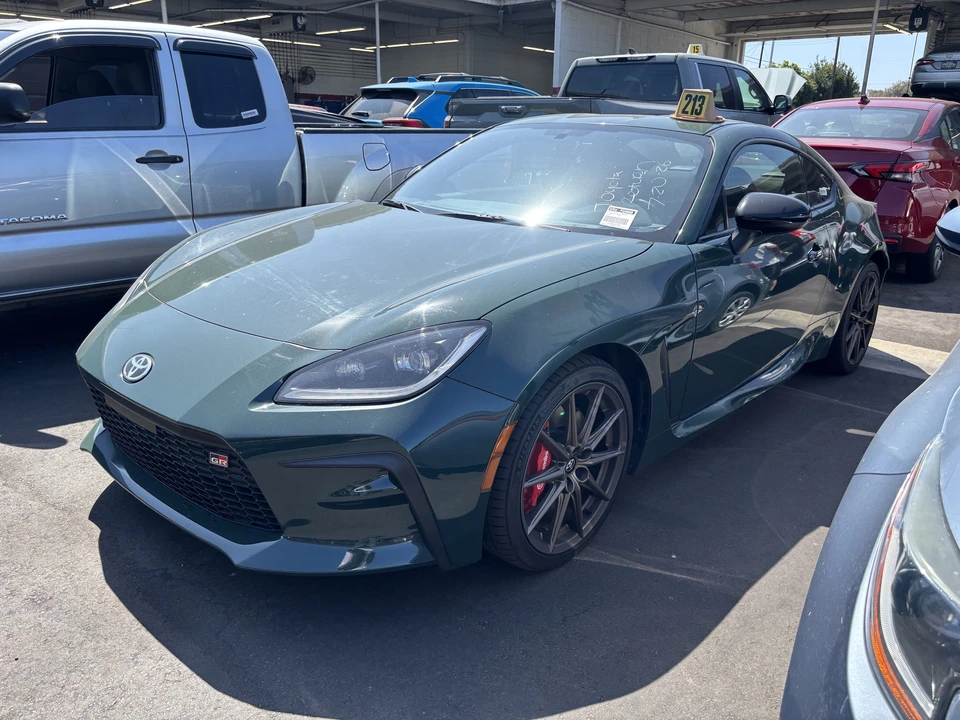 2025 Toyota GR86 2nd Gen - Image 2 of 4