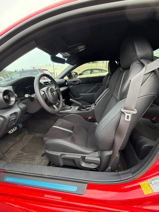 2025 Toyota GR86 2nd Gen - Image 8 of 15
