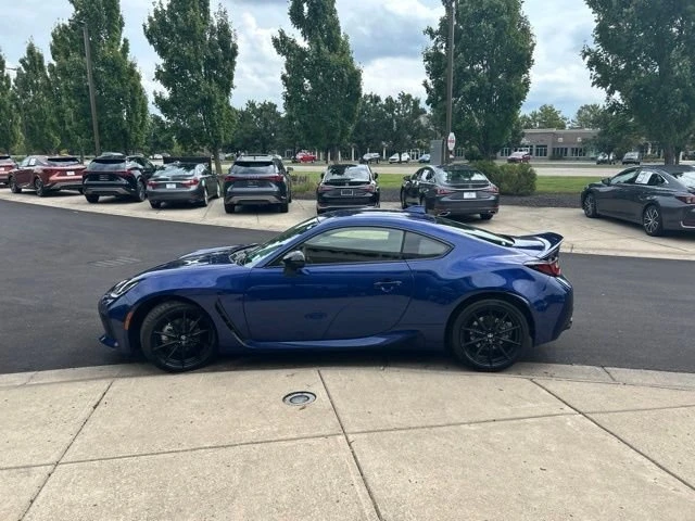 2025 Toyota GR86 2nd Gen - Image 3 of 19