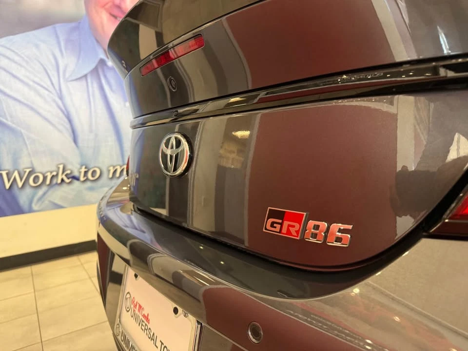 2025 Toyota GR86 2nd Gen - Image 4 of 12