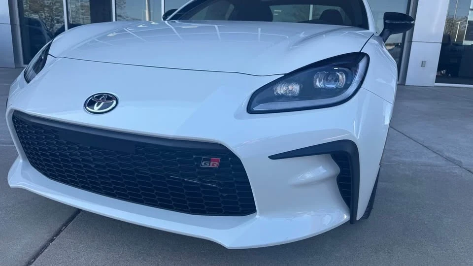 2025 Toyota GR86 2nd Gen - Image 5 of 9