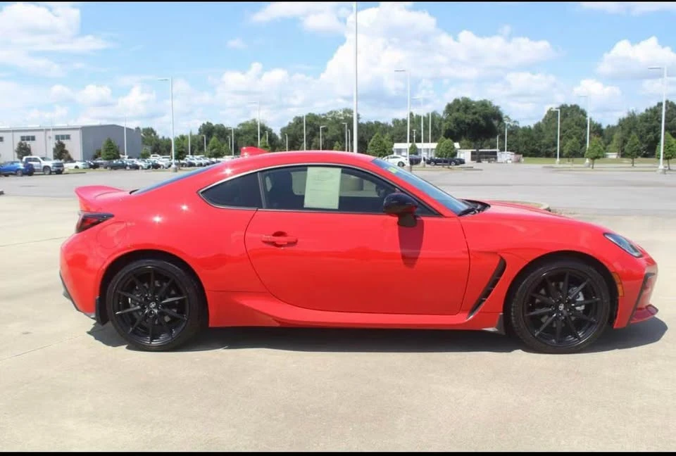 2025 Toyota GR86 2nd Gen - Image 5 of 16
