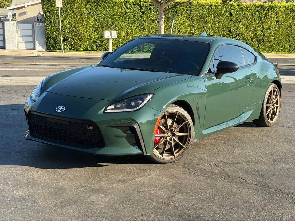 2025 Toyota GR86 2nd Gen - Image 3 of 15