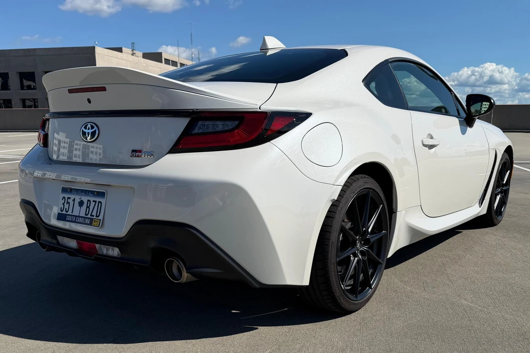 2025 Toyota GR86 2nd Gen - Image 4 of 31