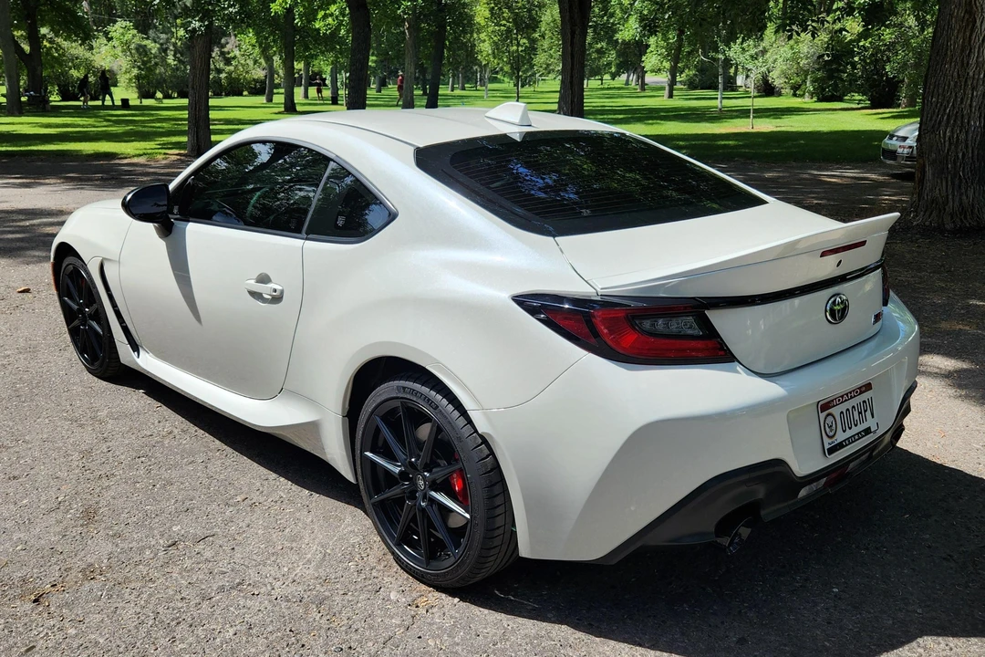 2025 Toyota GR86 2nd Gen - Image 4 of 31