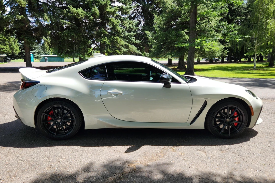 2025 Toyota GR86 2nd Gen - Image 3 of 31