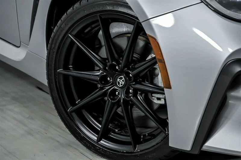 2025 Toyota GR86 2nd Gen - Image 4 of 12