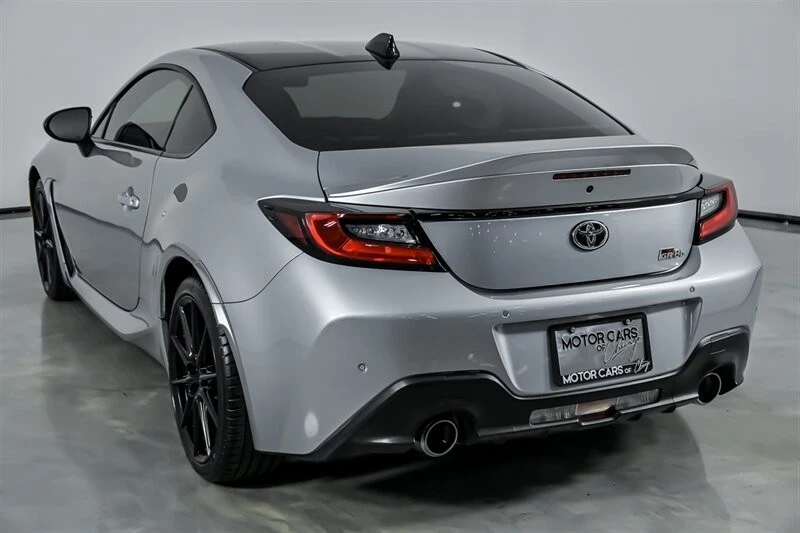 2025 Toyota GR86 2nd Gen - Image 10 of 12