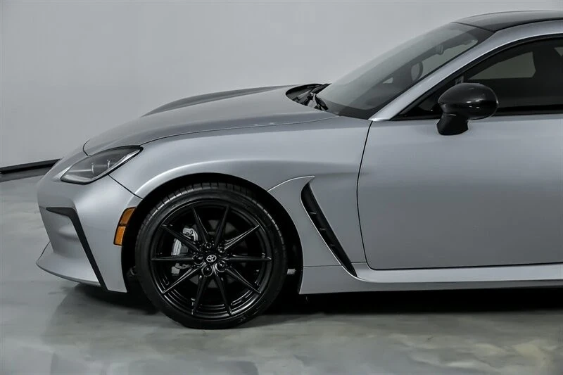 2025 Toyota GR86 2nd Gen - Image 7 of 12