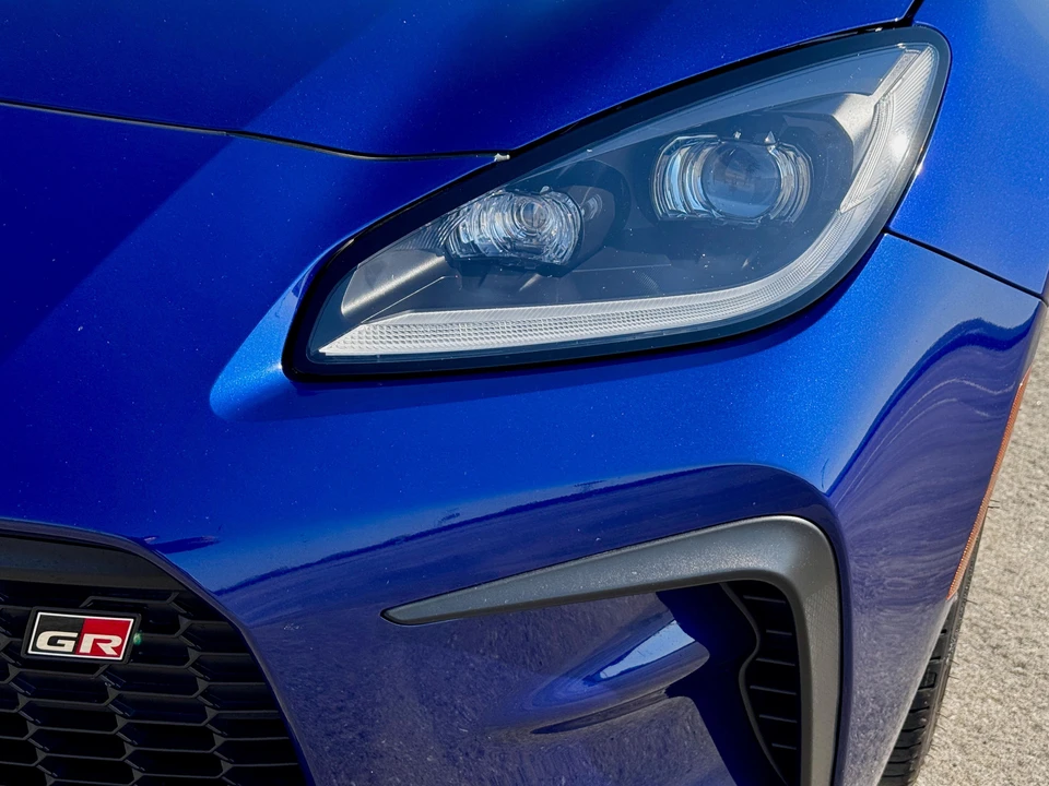 2025 Toyota GR86 2nd Gen - Image 19 of 31