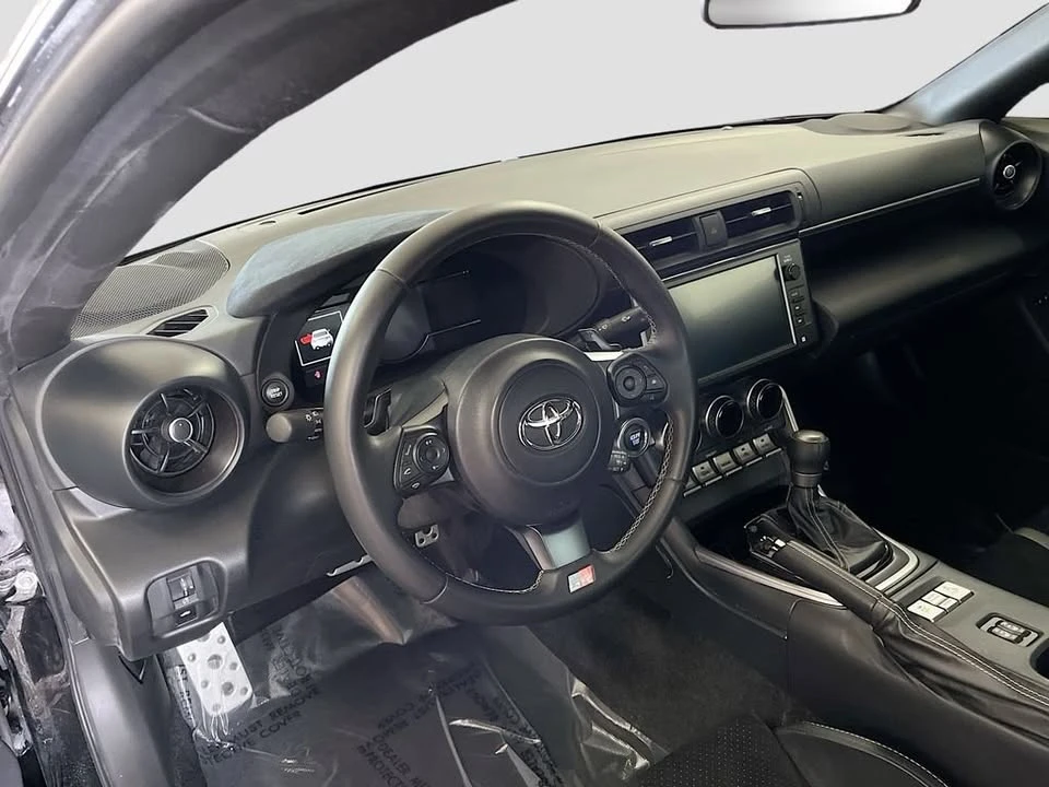 2025 Toyota GR86 2nd Gen - Image 9 of 20