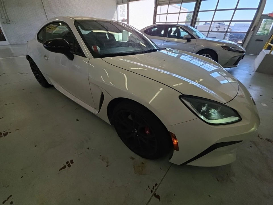 2025 Toyota GR86 2nd Gen - Image 3 of 13