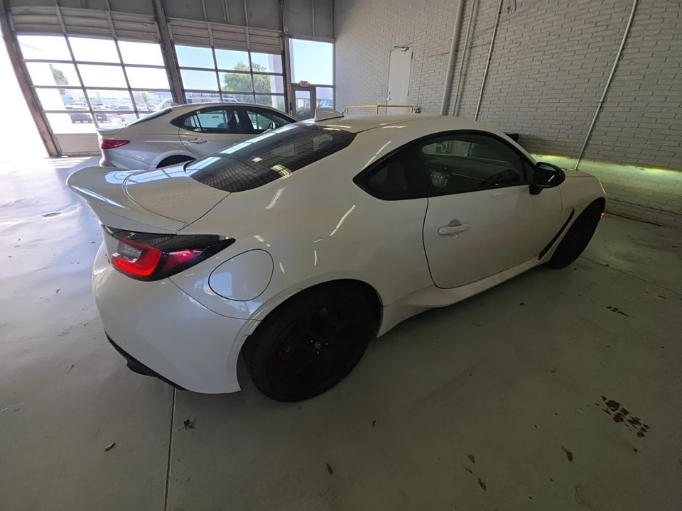 2025 Toyota GR86 2nd Gen - Image 4 of 13
