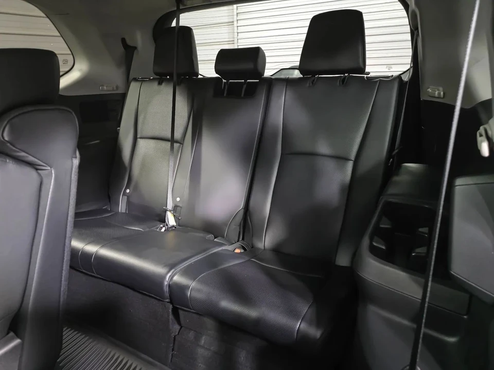 2025 Toyota Highlander - Image 21 of 21
